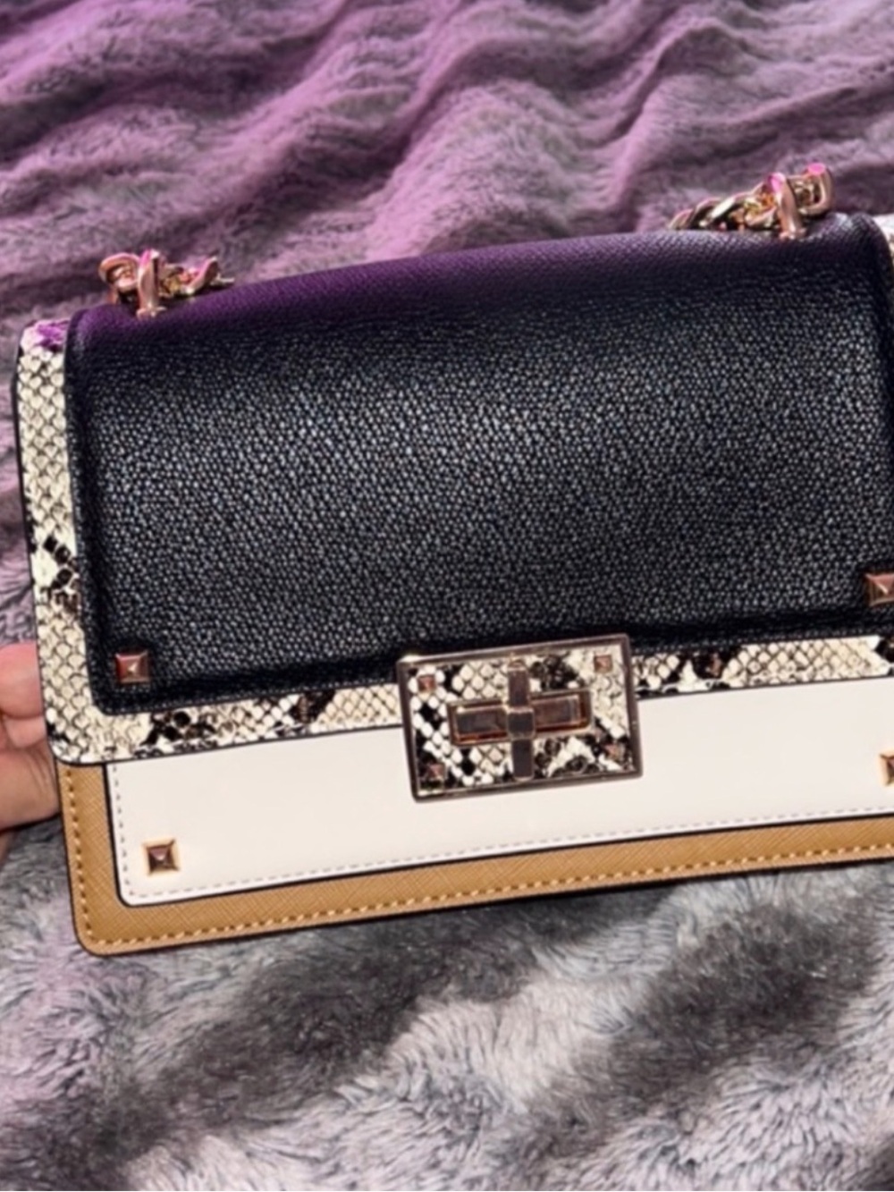 Colorblock Chain Shoulder Bag in Black, White & Tan